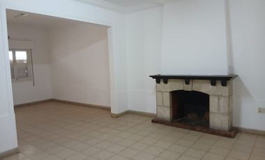 VENTA CASA CENTRICA 3 DORMITORIOS CAPITAL
