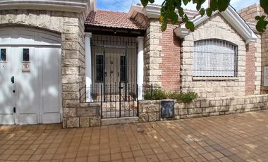 VENTA CASA CENTRICA 3 DORMITORIOS CAPITAL