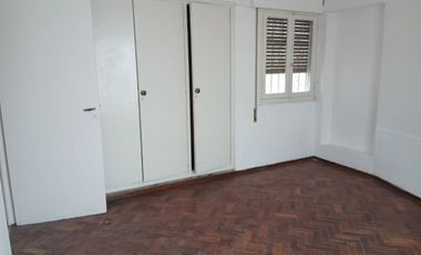 VENTA CASA CENTRICA 3 DORMITORIOS CAPITAL