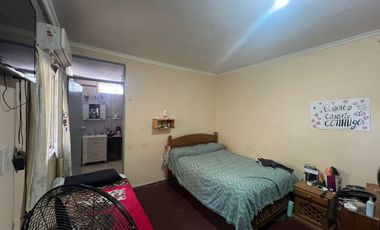 Casa 4 habitaciones. Barrio Las viñas, Santa Lucia