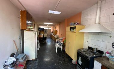 Casa 4 habitaciones. Barrio Las viñas, Santa Lucia