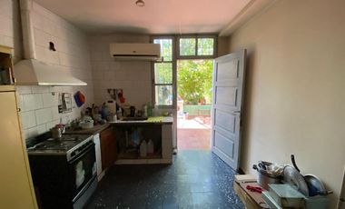 Casa 4 habitaciones. Barrio Las viñas, Santa Lucia