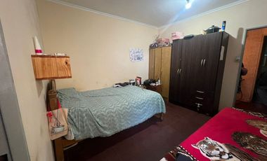 Casa 4 habitaciones. Barrio Las viñas, Santa Lucia