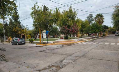 Casa de 3 habitaciones. B° Comercio, Santa Lucia