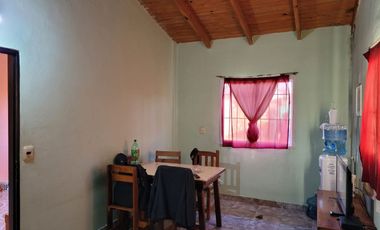 VENTA CASA 4 AMBIENTES CON COCHERA EN LA UNIÓN