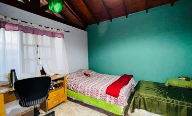CASA 4 AMBIENTES VENTA GLEW PILETA LOCAL Y GARAJE