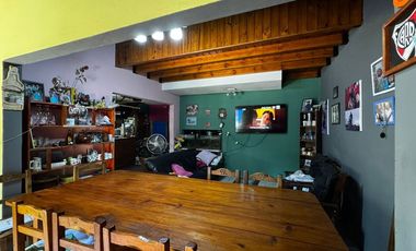 CASA 4 AMBIENTES VENTA GLEW PILETA LOCAL Y GARAJE