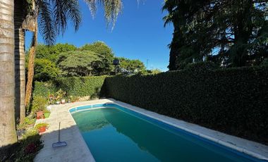 CASA 4 AMBIENTES VENTA GLEW PILETA LOCAL Y GARAJE