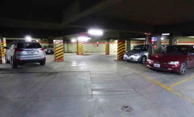 Cochera Cubierta en Venta en Adrogué Centro