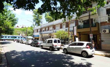 Cochera Cubierta en Venta en Adrogué Centro