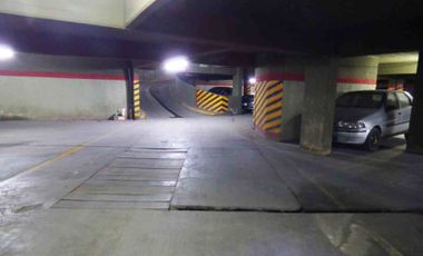 Cochera Cubierta en Venta en Adrogué Centro