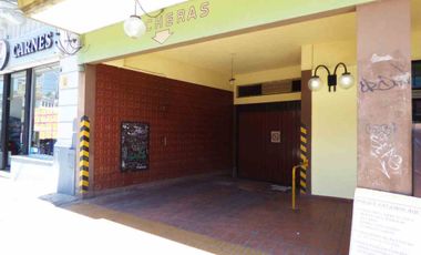 Cochera Cubierta en Venta en Adrogué Centro