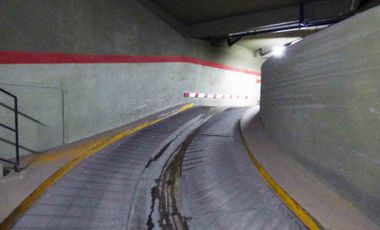 Cochera Cubierta en Venta en Adrogué Centro