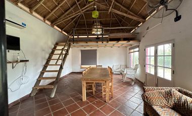 CASA QUINTA CON PILETA Y PARQUE 25 DE MAYO BS AS
