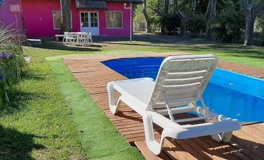 CASA QUINTA CON PILETA Y PARQUE 25 DE MAYO BS AS