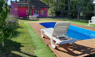 CASA QUINTA CON PILETA Y PARQUE 25 DE MAYO BS AS