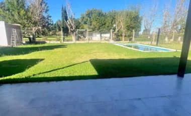 VENTA CASA 2 DORM. CON PILETA Y QUINCHO, IBARLUCEA