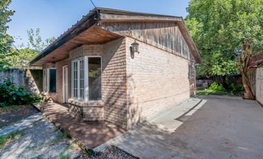 VENTA CASA 4 AMBIENTES DEL VISO MONTECARLO