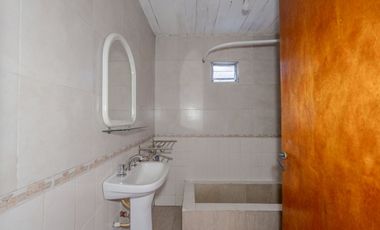 VENTA CASA 4 AMBIENTES DEL VISO MONTECARLO