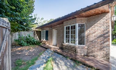 VENTA CASA 4 AMBIENTES DEL VISO MONTECARLO