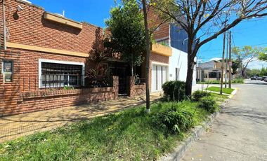 VENTA CASA LOTE PROPIO 4 AMBIENTES SAN ANDRES