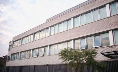 Alquiler de Oficina Comercial 120m² San Isidro