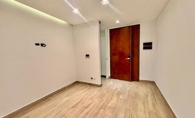 Alquiler de Oficina Comercial 120m² San Isidro