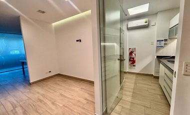 Alquiler de Oficina Comercial 120m² San Isidro
