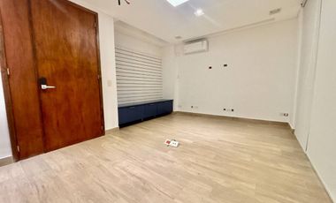 Alquiler de Oficina Comercial 120m² San Isidro