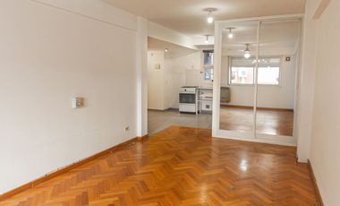 VENTA EN SAN ISIDRO AMPLIO MONOAMBIENTE-EXC UBIC!!