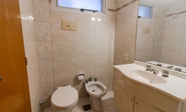 VENTA EN SAN ISIDRO AMPLIO MONOAMBIENTE-EXC UBIC!!