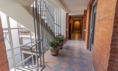VENTA EN SAN ISIDRO AMPLIO MONOAMBIENTE-EXC UBIC!!