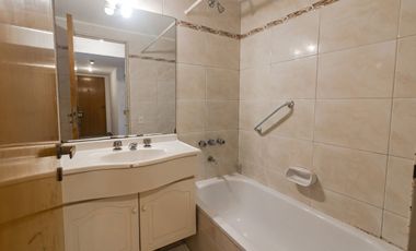 VENTA EN SAN ISIDRO AMPLIO MONOAMBIENTE-EXC UBIC!!