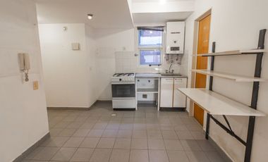 VENTA EN SAN ISIDRO AMPLIO MONOAMBIENTE-EXC UBIC!!