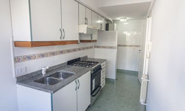 DPTO 2 AMB CON COCHERA Y PILETA DE NATAC, EXC UBIC