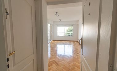 DPTO 2 AMB CON COCHERA Y PILETA DE NATAC, EXC UBIC