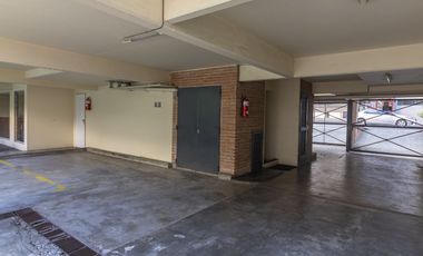 DPTO 2 AMB CON COCHERA Y PILETA DE NATAC, EXC UBIC