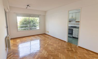 DPTO 2 AMB CON COCHERA Y PILETA DE NATAC, EXC UBIC