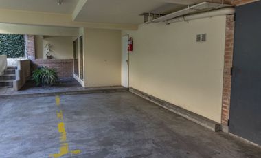 DPTO 2 AMB CON COCHERA Y PILETA DE NATAC, EXC UBIC