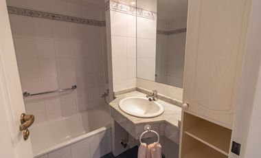 DPTO 2 AMB CON COCHERA Y PILETA DE NATAC, EXC UBIC