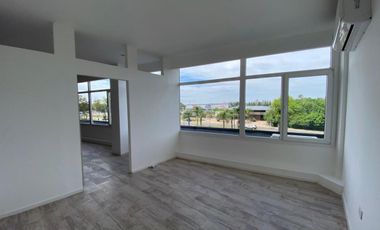 OFICINA 4 DESPACHOS EN ALQ. DELTA CENTER