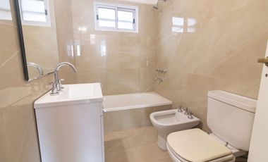 ALQUILER  DPTO 2 AMB C/COCHERA-SAN ISIDRO-IMPECABL