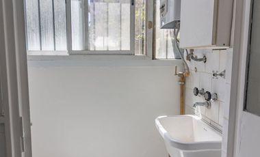 ALQUILER  DPTO 2 AMB C/COCHERA-SAN ISIDRO-IMPECABL