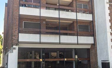 ALQUILER  DPTO 2 AMB C/COCHERA-SAN ISIDRO-IMPECABL