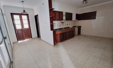 VENTA CASA CON DEPARTAMENTO