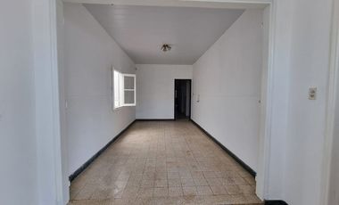 VENTA CASA CON DEPARTAMENTO