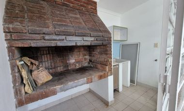 VENTA CASA CON DEPARTAMENTO