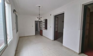 VENTA CASA CON DEPARTAMENTO