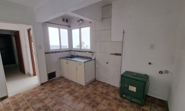 VENTA CASA CON DEPARTAMENTO