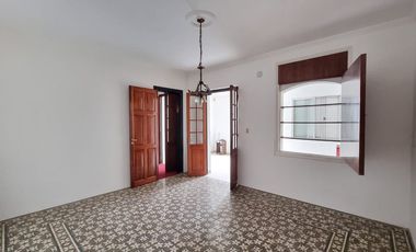 VENTA CASA CON DEPARTAMENTO